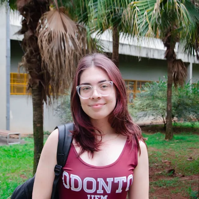 Imagen del testimonio de María Gutiérrez sobre Clinica Dental
